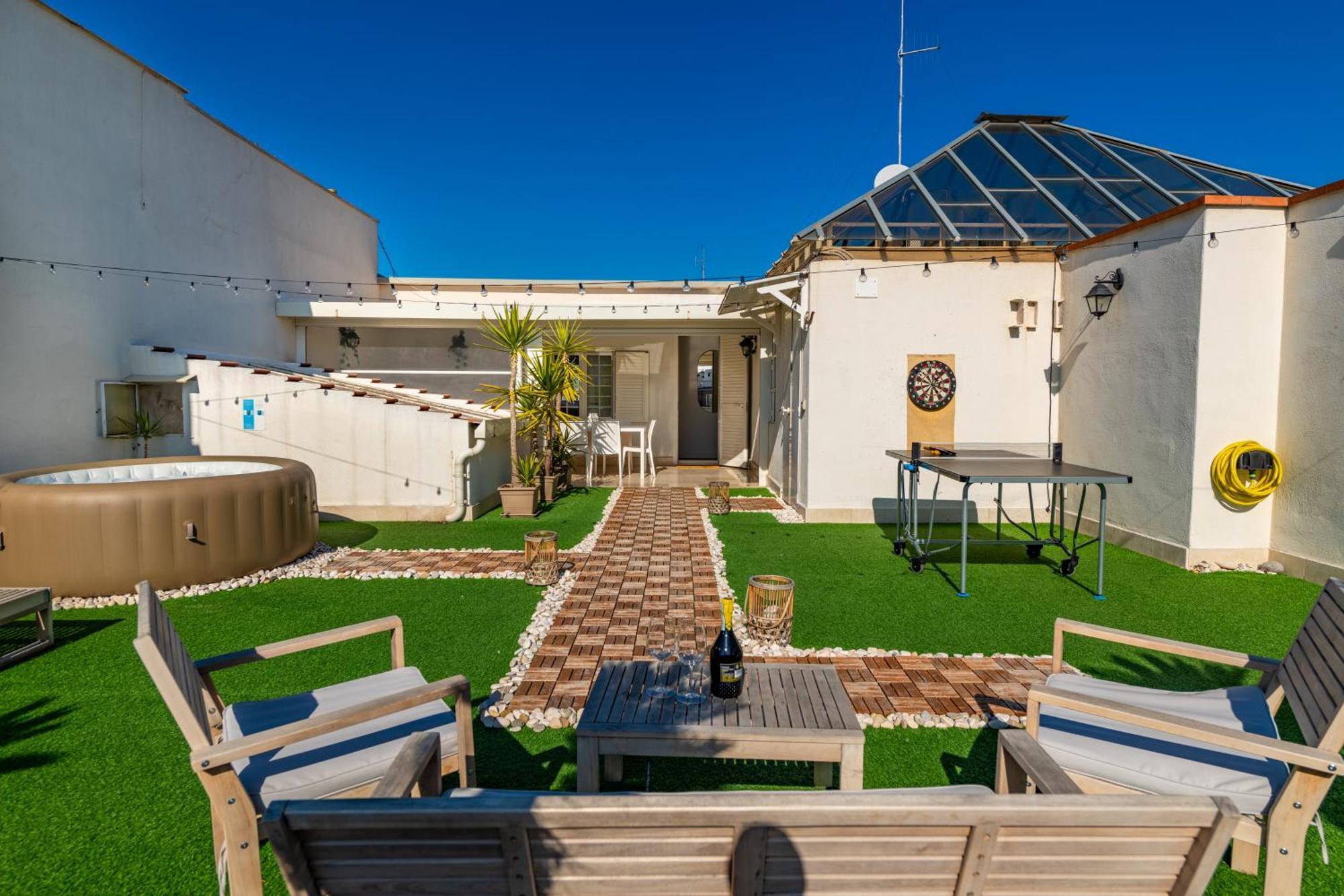 150Mq Rooftop Paradise - Spacious Private Terrace บารี ภายนอก รูปภาพ